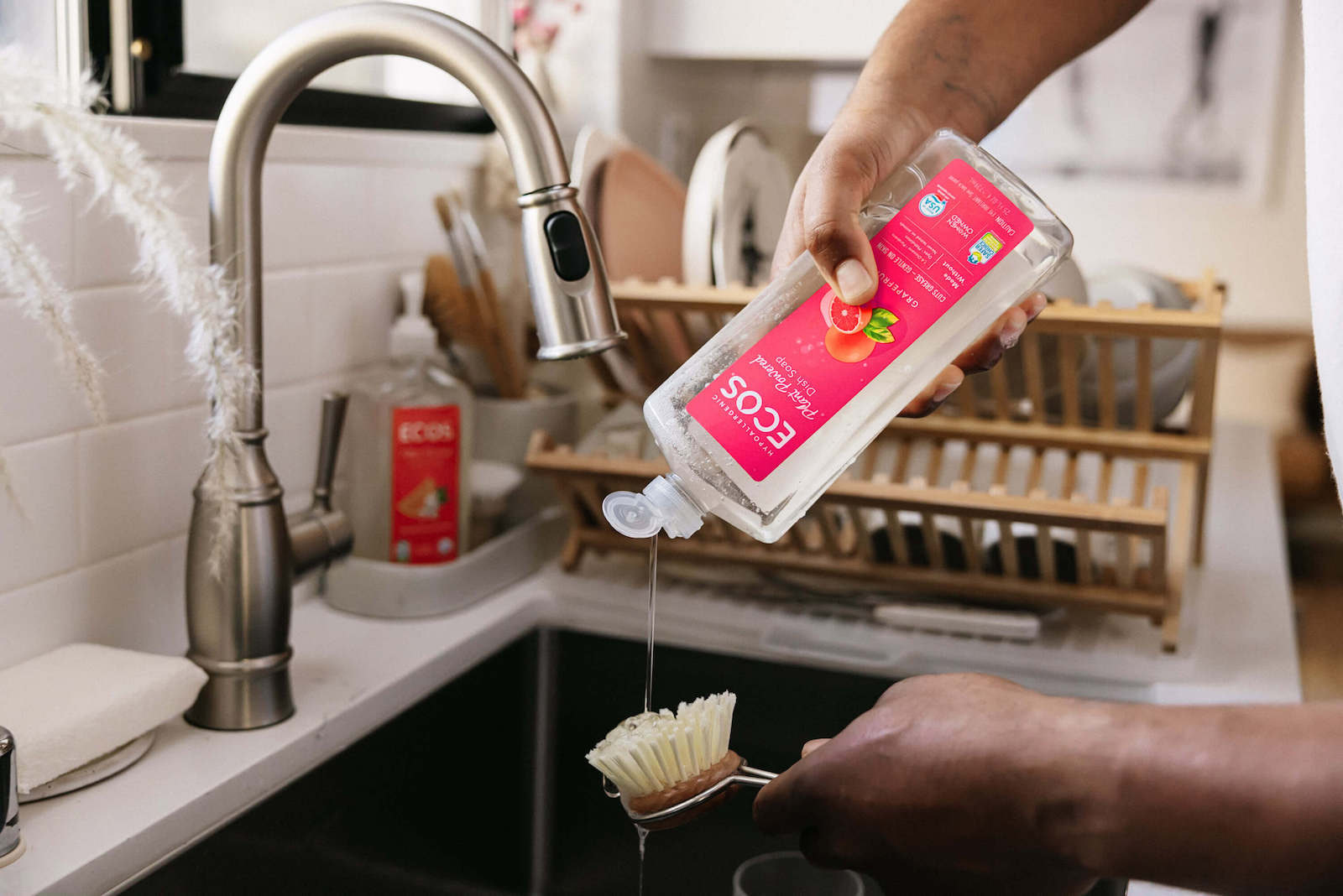 Washing Dishes with Grapefruit Dish Soap Liquid